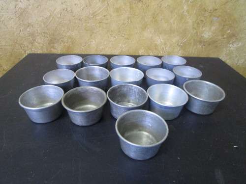 A JOBLOT OF SOUFFLE STAINLESS STEEL BAKING RAMEKINS ONE BID FOR ALL