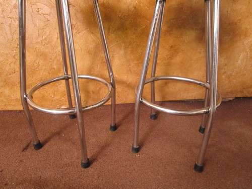 WOW TWO RETRO CHIC VINTAGE STOELS DINER STYLE - BID PER EACH