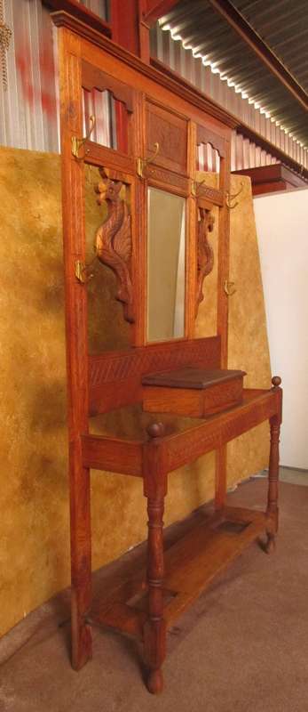 AN EXQUISITE ANTIQUE  HALL STAND & HAT STAND - STUNNING CARVINGS AND BEAUTIFUL DETAIL TO THIS PIECE
