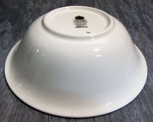 ELEGANT BOWLS 16.5 PARAGON ATHENA BY APPOINTMENT TO HER MAJESTY THE QUEEN.