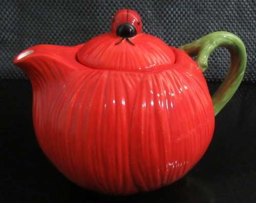 Make tea a real treat with a red Ladybird teapot. This beautiful classic teapot