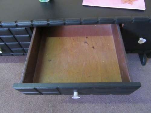 A VERY NICE CLEAN CHALK PAINTED - UNIT FOR PLASMA OR ENTERTAINMENT SYSTEM