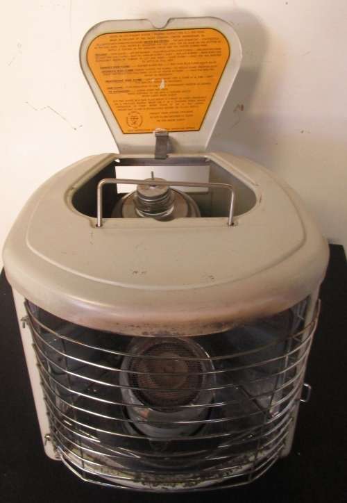 A LOVELY VINTAGE GAS HEATER - NOT TESTED - FANTASTIC VINTAGE DECOR