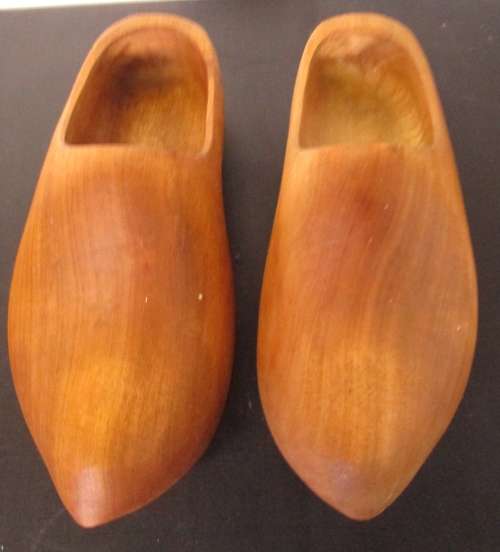 Lovely hand carved Dutch shoes with a time worn patina.