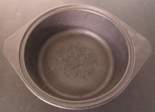 A FANTASTIC LARGE CAST IORN POT WITH A LID A DREAM TO USE THEM IN THE KITCHEN OR FOR OUTSIDE COOKING