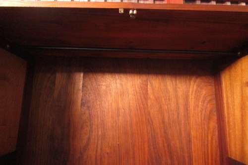 WOW ABSOLUTELY SPECTACULAR LARGE VINTAGE/ANTIQUE 2 DOOR WARDROBE