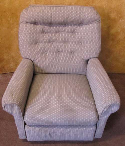 A FANTASTIC VINTAGE PROPER LAZY BOY