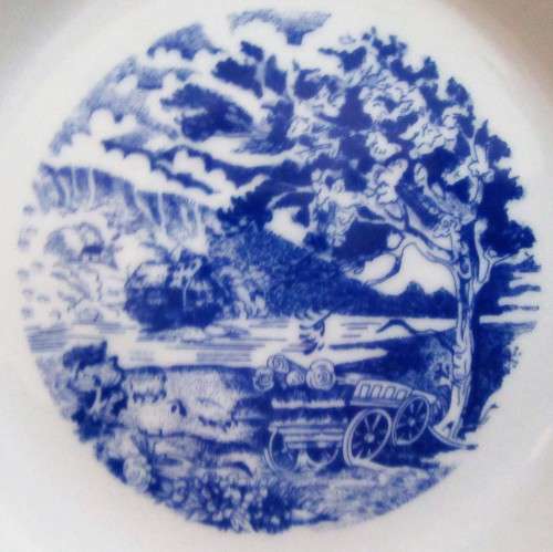 A GORGEOUS BLUE AND WHITE LARGE BOWLS 20.7CM WITH STUNNING DESIGN 4 AVAILABLE MARKED BLUE WILLOW