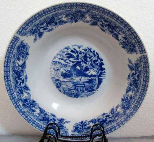 A GORGEOUS BLUE AND WHITE LARGE BOWLS 20.7CM WITH STUNNING DESIGN 4 AVAILABLE MARKED BLUE WILLOW