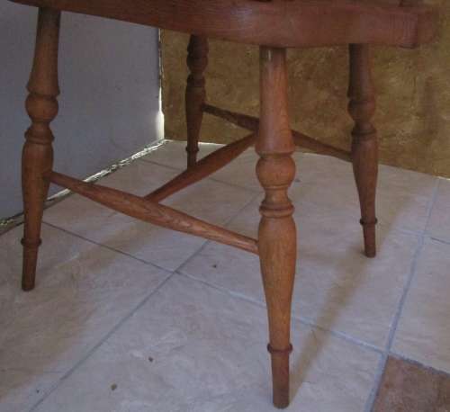 FOUR ELGANT VINTAGE SOLID OAK WINDSOR WHEEL BACK DINING CHAIR