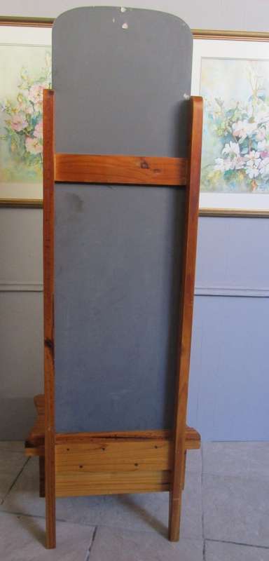 A FANTASTIC SOLLID WOOD CHEVAL MIRROR STYLE DRESSING TABLE WITH A DRAWER