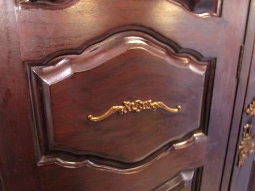 A VERY DIFFERENT IMBUIA 3 DOOR WARDROBE WITH ROUNDED SIDES AND BEAUTIFUL BRASS DETAIL