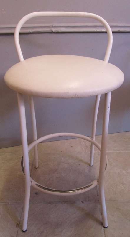 FOUR FANTASTIC VINTAGE STEEL HIGH CHAIRS - PERFECT FOR KITCHEN OR VINTAGE BAR