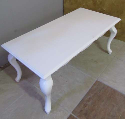 WOW A ELGANT & TRENDY CRISP WHITE LONG COFFEE TABLE