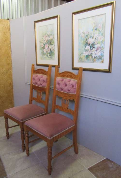 TWO STUNNING CARVED OAK DINGING CHAIRS WILL LOOK BEAUTIFUL AT TABLE ENDS - 2 AVAILABLE R690 EACH