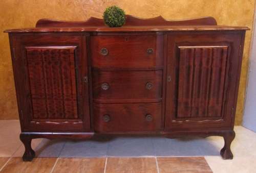 A SPECTACULAR VINTAGE SOLID IMBUIA BALL & CLAW SIDE SERVER WITH SO MUCH DETAIL AND SPACE