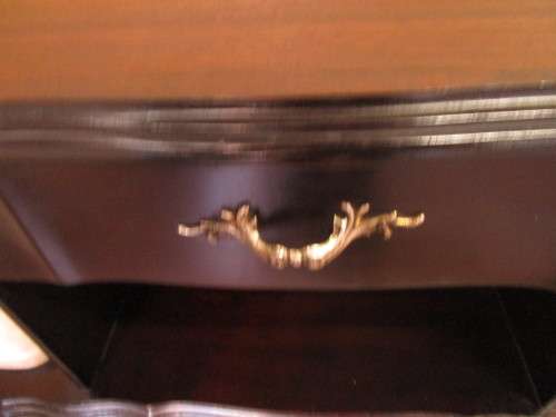 A GORGEOUS ANTIQUE QUEEN ANN TELEPHONE TABLE WITH A DRAWER