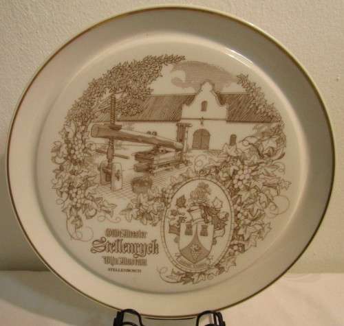 A collectable Plate by Huguenot - Oude Meester Stellenryck Wijn Museum - Stellenbosch