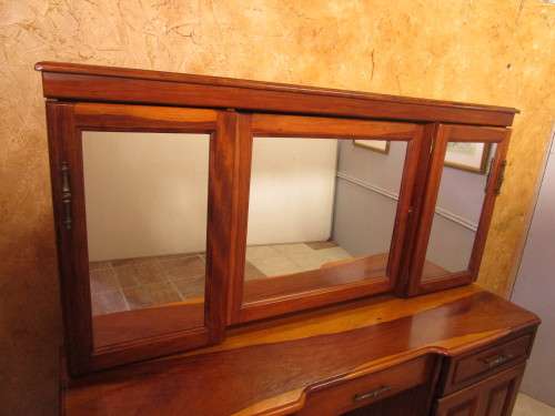 A ELGANT AND STYLISH KIAAT DRESSING TABLE WITH A STOEL - IN EXCELLENT CONDITION