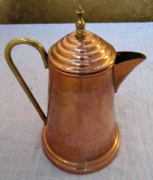 A BEAUTIFUL VINTAGE COPPER & BRASS COFFEE KETTLE - STUNNING KITCHEN DECOR SURE STILL USEABLE