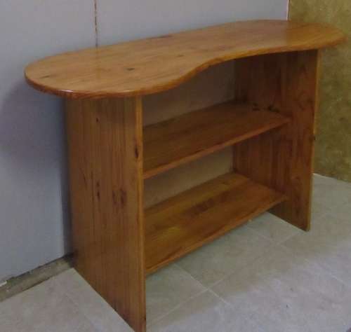 A LOVLEY KIDNEY SHAPED DESK AND STOEL PERFECT FOR A SMALER BEDROOM