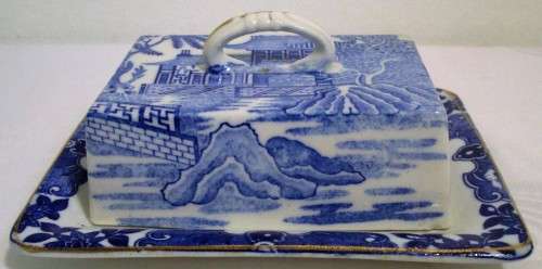 A FANTASTIC ANTIQUE DELFT COVER BUTTER DISH TWO PICESE - NOT MARKED