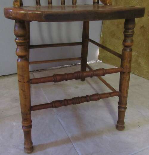XMAS PROMSION!!!!  ANTIQUE COLONIAL CHAIR BEACH/OAK? SOLID WOOD SHIPPED FROM ENGLAND MANY YEARS BACK