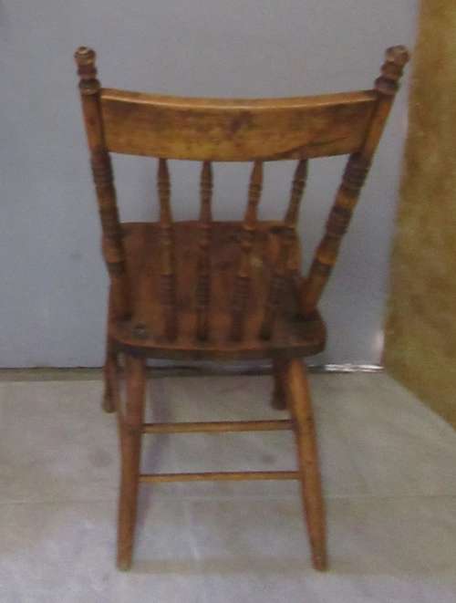 XMAS PROMSION!!!!  ANTIQUE COLONIAL CHAIR BEACH/OAK? SOLID WOOD SHIPPED FROM ENGLAND MANY YEARS BACK