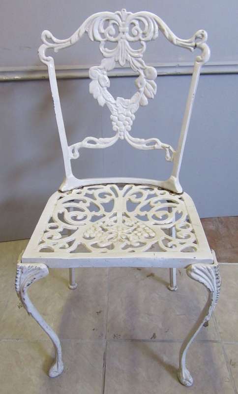 A  GORGEOUS 8 SEATER CASR ALUMINIUM GARDEN SET - Perfect for patios, braai area, gardens,