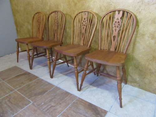 FOUR ELGANT VINTAGE SOLID OAK WINDSOR WHEEL BACK DINING CHAIR