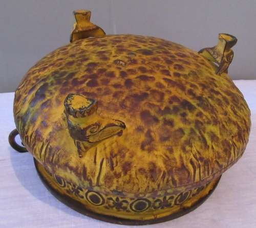 A GORGEOUS LARGE HAMERD METAL DECORATIVE BOWL WITH A ANTIQUE PAINT FINISH