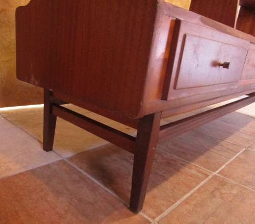 THIS IS A REALY STUNNING 1960'6 WALL DEVIDER SHELF