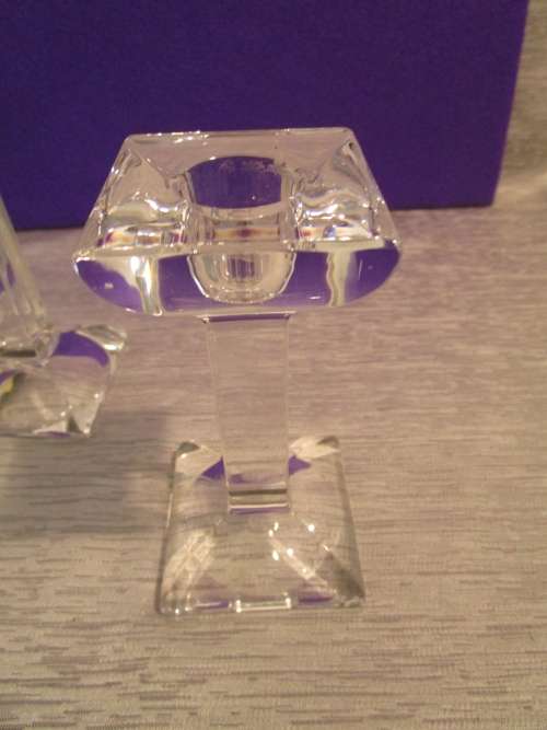 A COLLECTION OF THREE ONEIDA CRYSTAL PILLAR CANDEL HOLDERS ELGANT & STYLISH