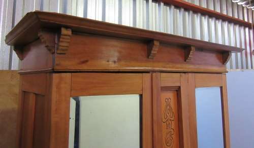 A GORGEOUS 1920'S ARTS AND CRAFTS WARDROBE WITH BEAUTIFUL CARFT DETAIL