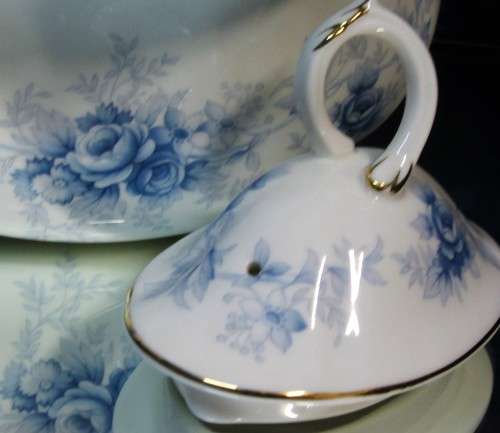 This Royal Albert Tiffany Teapot is a stunning piece in absolutely pristine condition with no damage