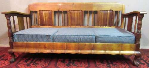 A magnificent "Malan Stink wood" Lounge Set is excellent condittion