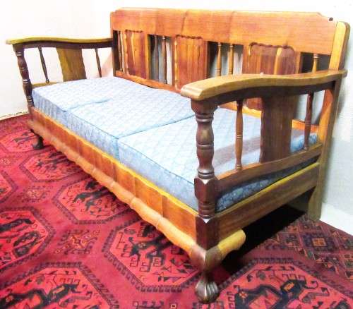 A magnificent "Malan Stink wood" Lounge Set is excellent condittion