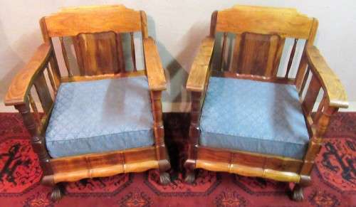 A magnificent "Malan Stink wood" Lounge Set is excellent condittion