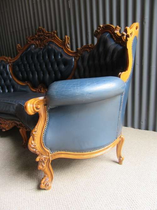 VINTAGE ITALLIAN SOLLID HAND CARVED LEATHER FOUR SEATER SOFA