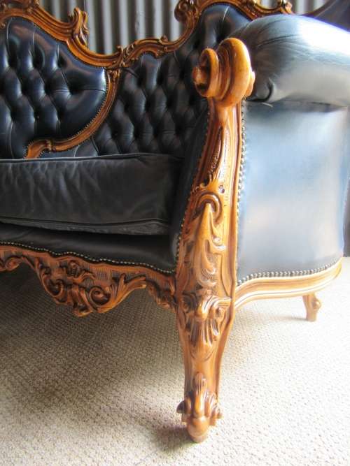 VINTAGE ITALLIAN SOLLID HAND CARVED LEATHER FOUR SEATER SOFA