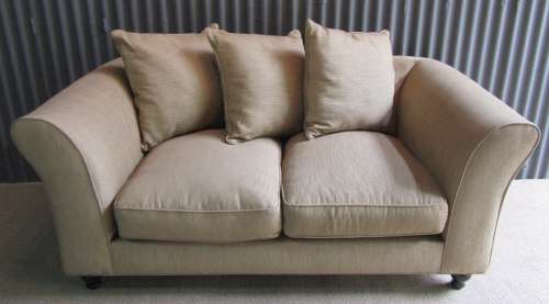A GORGEOUS TWO SEATER CORICRAFT SOFA - STUNNING IN EXCELENT CONDITTION