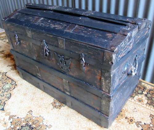 WOW A MARVELOUS LARGE ANTIQUE WOODEN AND METAL TRUNK