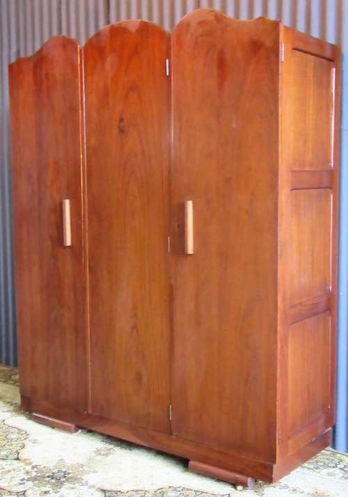 A LOVELY TWO THREE DOOR VINTAGE WARDROBE - WITH DRAWERS AND A MIRROR - RETRO CHIC
