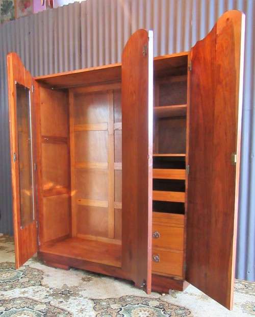 A LOVELY TWO THREE DOOR VINTAGE WARDROBE - WITH DRAWERS AND A MIRROR - RETRO CHIC