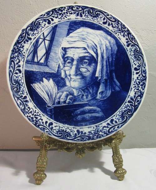 Vintage Delfts Boch Belgium Fisherman's Wife Charger ~ Wall Hanging Plate 11.5"