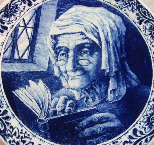 Vintage Delfts Boch Belgium Fisherman's Wife Charger ~ Wall Hanging Plate 11.5"
