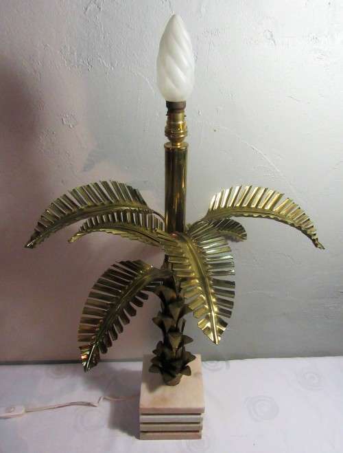A STUNNING GRANITE AND BRASS METAL TABEL LAMP BEAUTIFUL HOME DECOR
