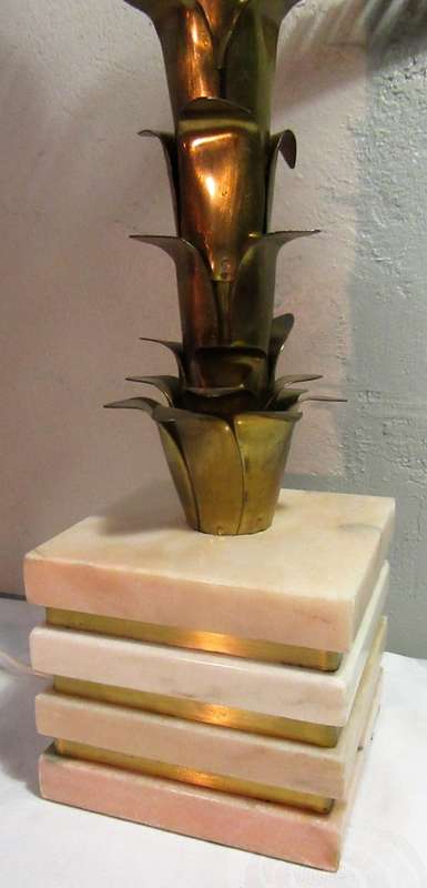 A STUNNING GRANITE AND BRASS METAL TABEL LAMP BEAUTIFUL HOME DECOR