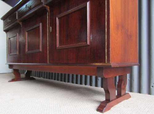 A MARVELOUS LARGE 1970'S  IMBUIA WELSH DRESSER WITH LOTS OF SPACE - STUNNING FURNITURE