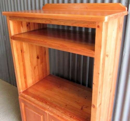 A CHEAP AND CHEARFUL OLD TV CABINET TO PAINT AND UPCYCLE MAYBE A BOOKSHELF